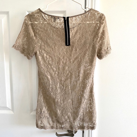 Lace t shirt - Picture 3 of 3